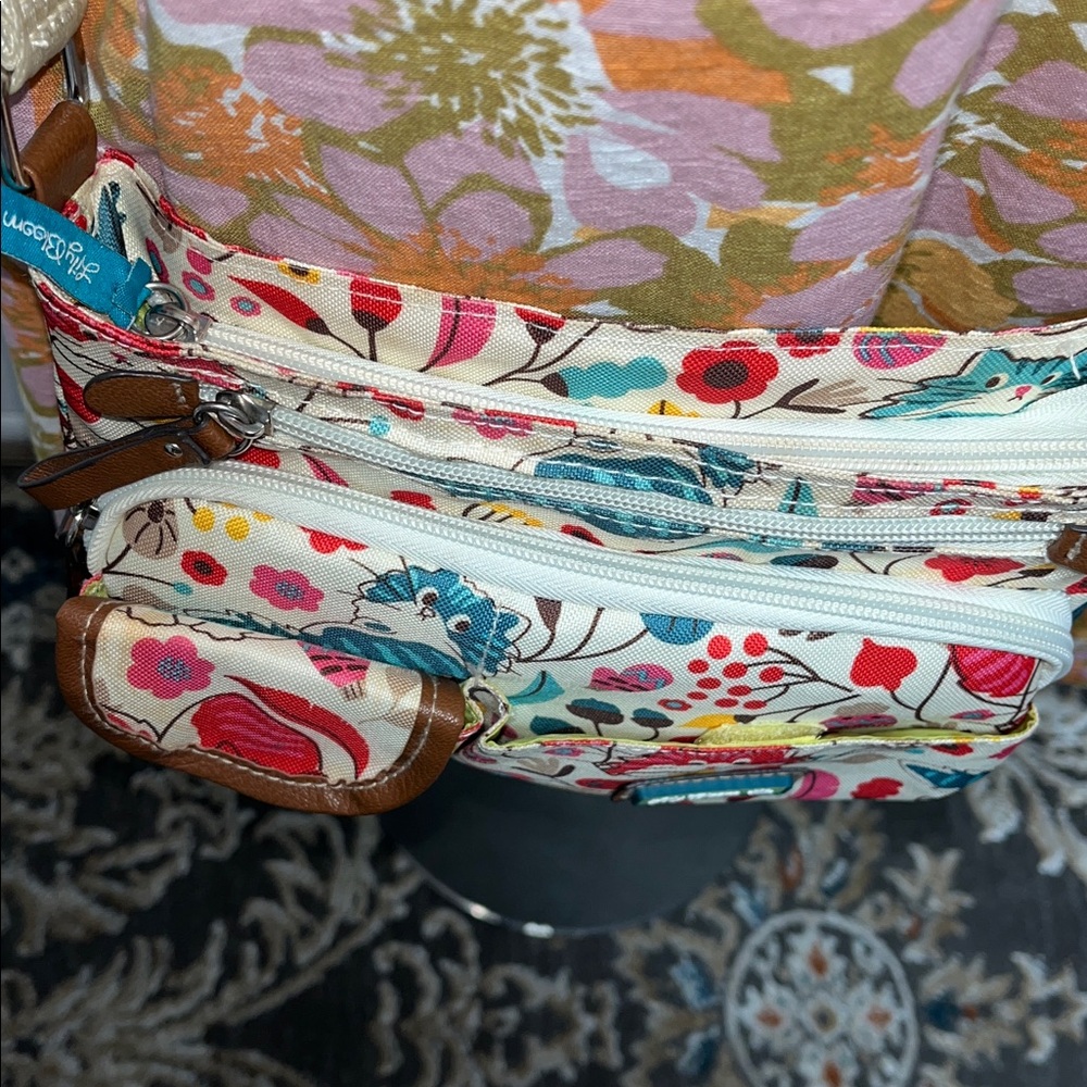 Lily Bloom Cats Floral Crossbody Bag - Picture 6 of 12